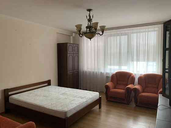 Оренда Квартира 1-кімнатна, 14/34 поверх на ул. Михаила Гришко Київ