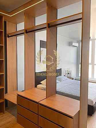 Продаж Квартира 2-кімнатна на Ревуцкого ул., 40В Київ