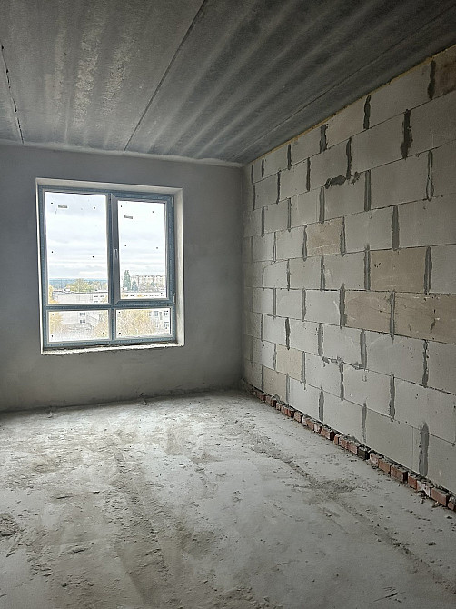 Продаж 1к Квартира 47 кв.м Домбровського Житомир - фото 1