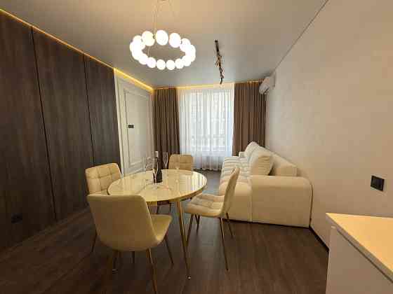 Продаж Квартира 1-кімнатна, 19/25 поверх на Олександра Олеся вул., д. 10 Киев