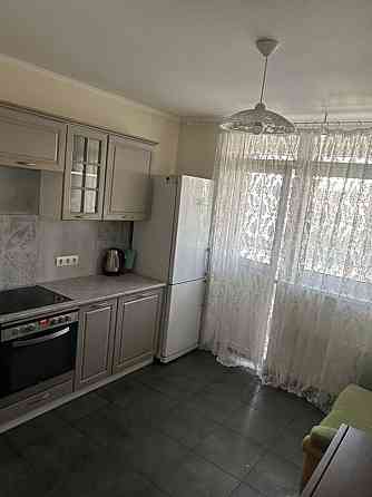 Оренда Квартира 1-кімнатна, 14/25 поверх на Урлівська, 23Г Киев