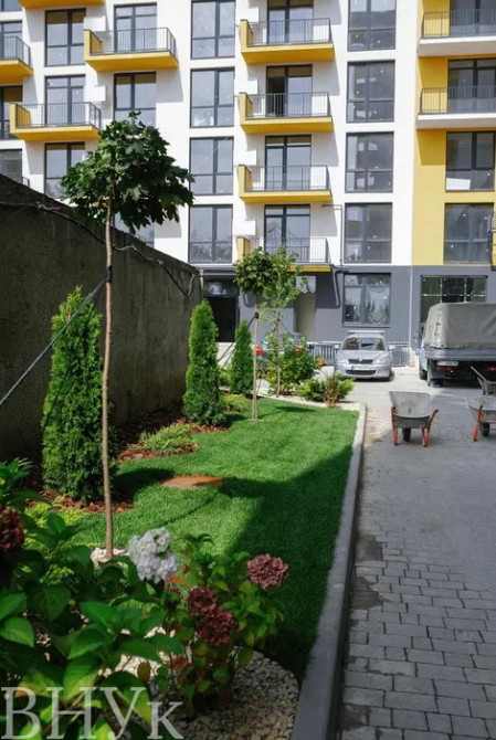 Продаж Квартира 1-кімнатна, 2/9 поверх на вул. Навроцького Львів - фото 2