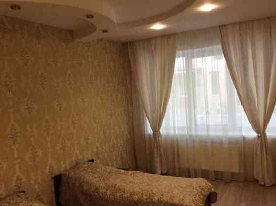 Оренда Квартира 3-кімнатна, 2/4 поверх на Дача Ковалевского ул., 101а Одеса