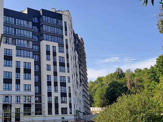 Продаж 2к квартири 65 кв. м на вул. Львівська Ternopil'