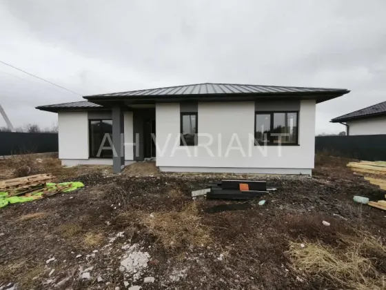 Продаж 1-поверховий Будинок з ділянкою 6.5 сот 150 кв.м 4 кімн. на Хорвацька Ужгород