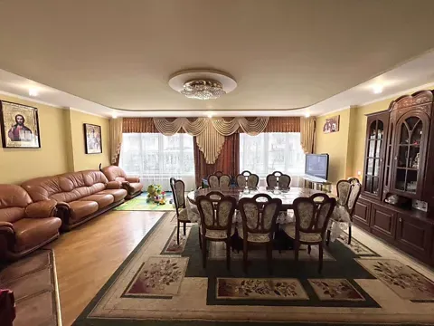 Продаж 3-поверховий   337.6 кв.м 5 кімн. на Фабрична вулиця 9/1 Тернопіль - фото 17