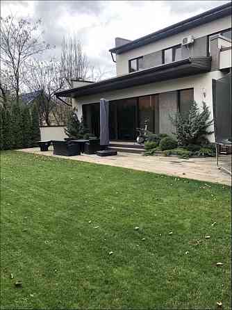 Оренда Квартира на ул. Стеценко Kiev