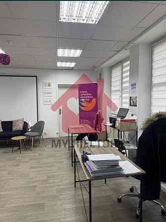 Оренда приміщення вільного призначення на Поштова пл. поверх - 1 Uzhhorod