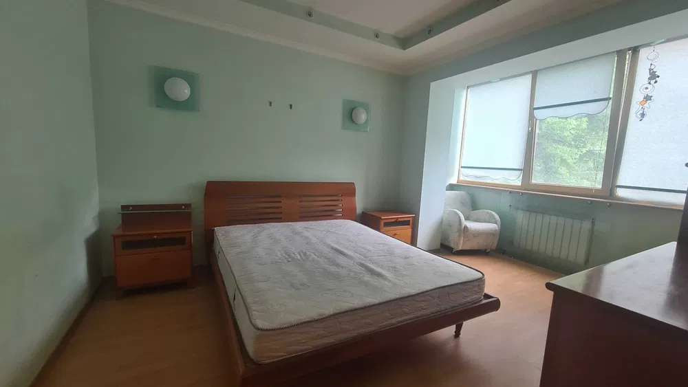 Оренда Квартира 3-кімнатна, 2/9 поверх на Європейського союзу, 70а Київ - фото 1