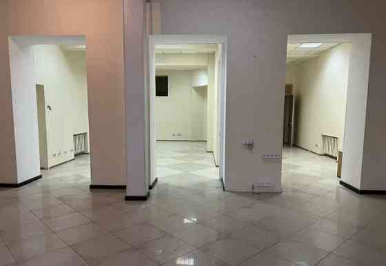 Продаж торгове приміщення на Большая Арнаутская ул., 40 поверх - 1/2 Одесса