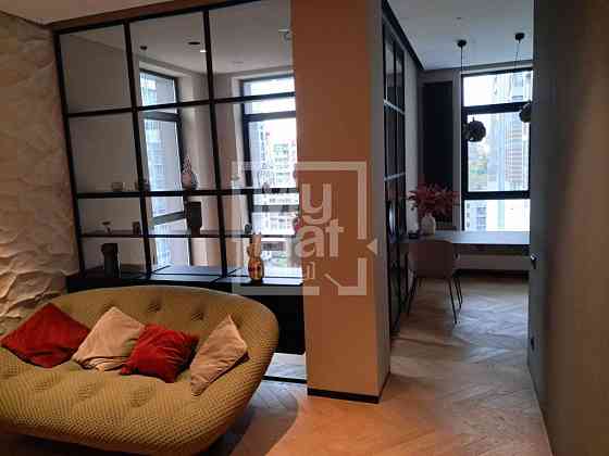 Продаж Квартира 2-кімнатна, 13/20 поверх на вул. Андрія Верхогляда Київ