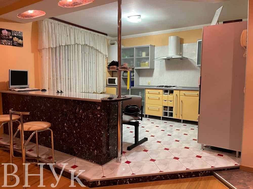 Продаж Квартира 3-кімнатна, 5/5 поверх на Академіка Сахарова Ternopil' - photo 1