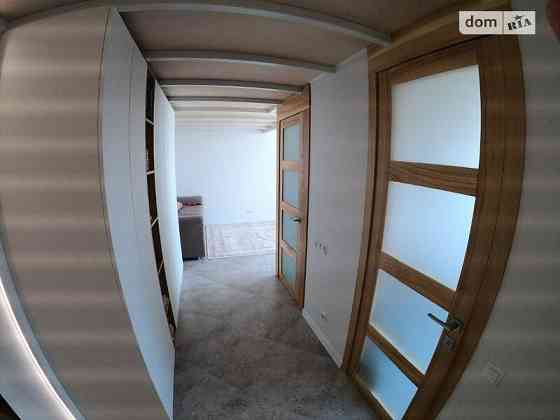 Продаж Квартира 3-кімнатна, 5/9 поверх на вул. Метрологічна Київ