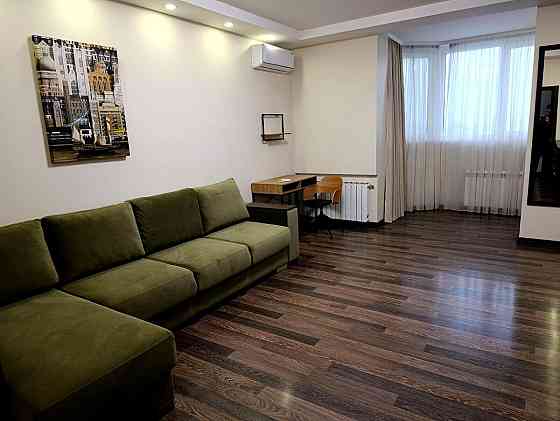 Оренда Квартира 1-кімнатна, 20/26 поверх на Драгоманова, 6/1 Київ