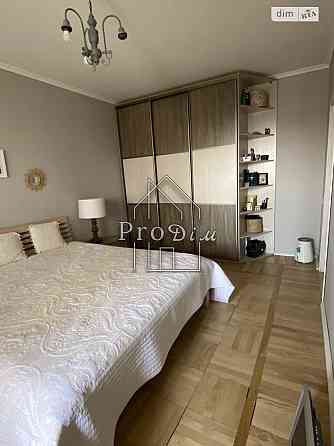 Продаж Будинок 3-кімнатний на Європейського Союзу пр-т, 17Б Київ