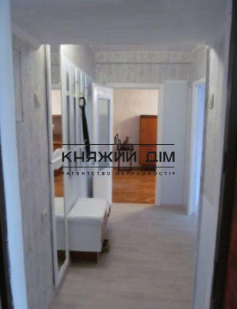 Оренда Квартира 2-кімнатна, 2/5 поверх на Правобережная ул. Киев