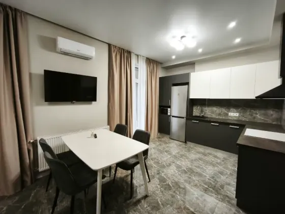 Продаж 1к Квартира 67 кв.м Слов’янська набережна 21А Ужгород