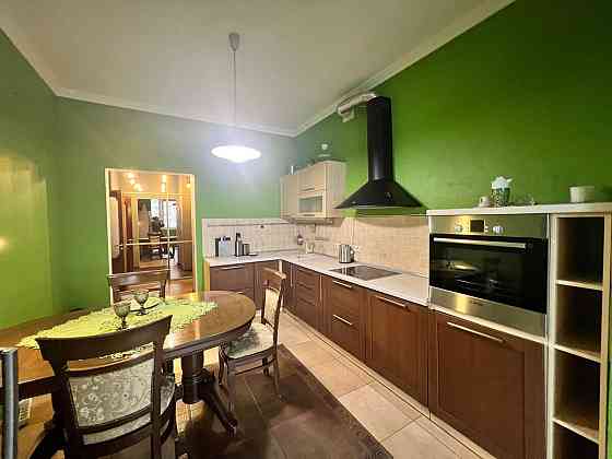 Оренда Квартира 2-кімнатна, 10/15 поверх на Левка Лукяненка, 21 Киев