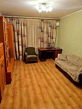 Продаж Квартира 2-кімнатна, 16/19 поверх на Драгоманова вул., д. 1-Г Київ