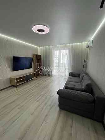 Продаж Квартира 3-кімнатна, 6/7 поверх на вул. Федоренко Kharkiv