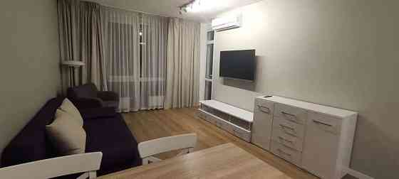 Оренда Квартира 2-кімнатна, 18/25 поверх на ул. Златоустовская Київ