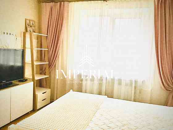 Оренда Квартира 2-кімнатна, 8/12 поверх на вул. Олекси Тихого Киев