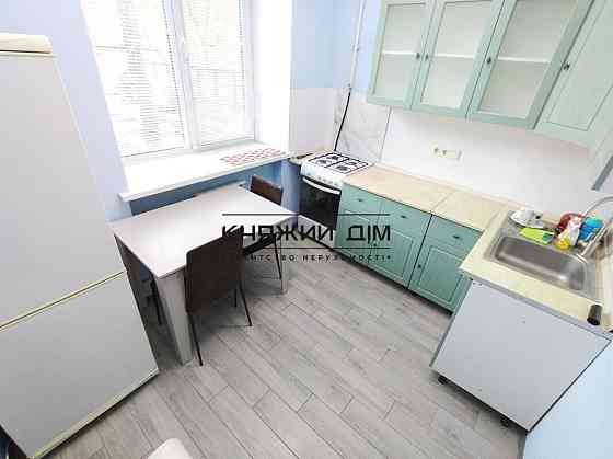 Оренда Квартира 2-кімнатна, 1/5 поверх на Гагарина Юрия просп./Леоніда Каденюка просп. Киев