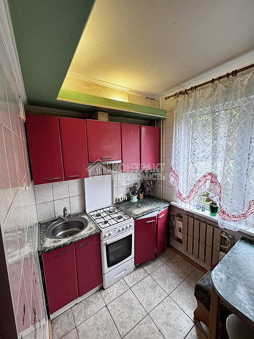 Продаж Квартира 4-кімнатна, 1/9 поверх на вул. Перемоги Харків - фото 1