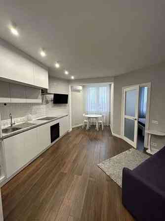 Оренда Квартира 1-кімнатна, 24/27 поверх на ул. Рижская, 73г Київ