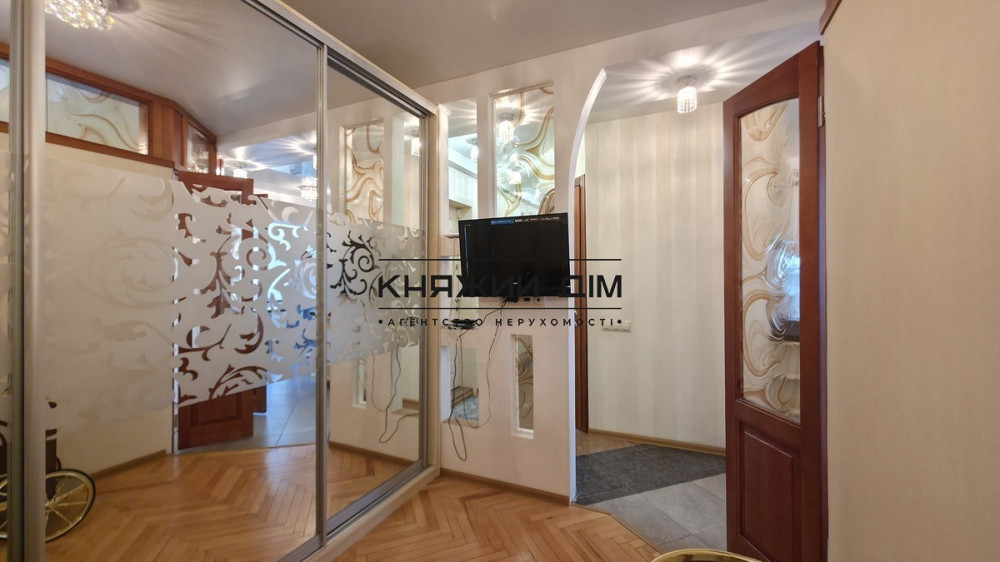 Продаж Квартира 1-кімнатна, 2/9 поверх на ул.Новогоспитальная Киев - изображение 8