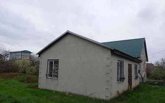 Продається будинок на 6 соток землі  в Світлому (старі дачі) Світле