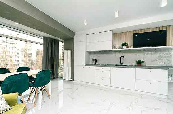 Оренда Квартира 3-кімнатна, 7/10 поверх на бул. Леси Украинки Kiev