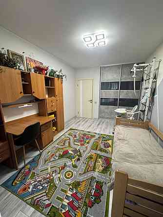 Продаж Квартира 3-кімнатна, 8/12 поверх на Івасюка Ivano-Frankivs'k