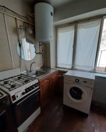 Продам комнату за небольшие деньги с балконом. Одеса