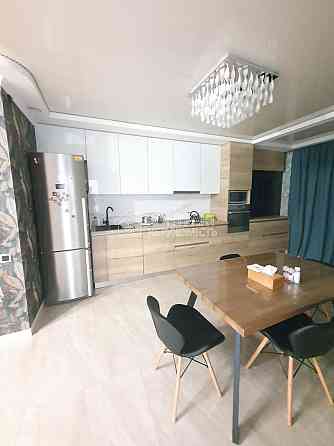 Продаж Квартира 2-кімнатна, 11/13 поверх на вул. Гвардійців Широнінців Харьков