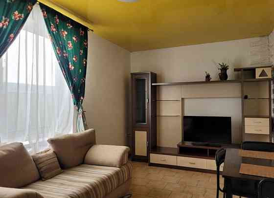 Затишний будиночок нової будівлі в Нерубайському. Нерубайське