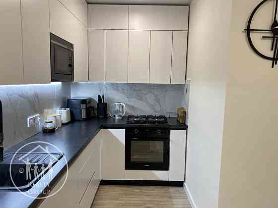 Продаж Квартира 2-кімнатна, 1/10 поверх на Зелена L'viv