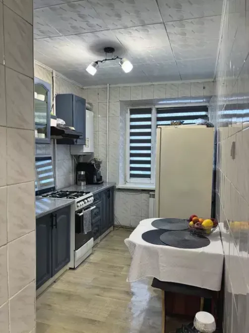 Продаж Квартира 3-кімнатна, 1/9 поверх на Кропивницького вул., 10 Kirovohrad - photo 1