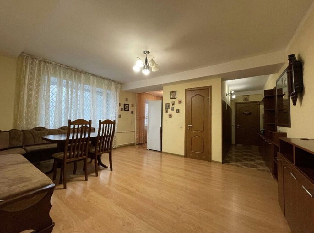 Продаж Квартира 3-кімнатна, 1/9 поверх на новодарницька, 27 Киев - изображение 1