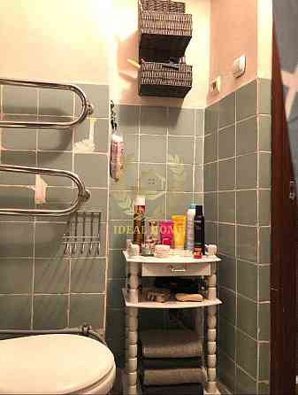 Продаж гостінки м. Дорогожичі 10 хв. пішки Київ