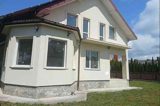 Продаж 2 поверхового будинку з мансардою і ділянкою на 10 соток, 287.4 кв. м, Смиківці 