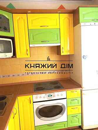 Оренда Квартира 3-кімнатна, 11/16 поверх на Анны Ахматовой ул. Київ