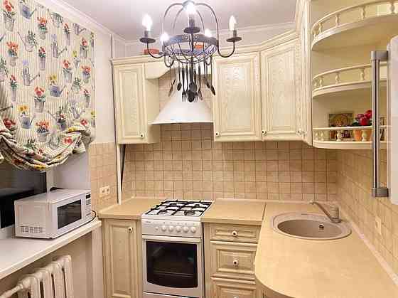 Оренда Квартира 3-кімнатна, 4/19 поверх на Пасхалина Юрия ул. (Ильича) Київ