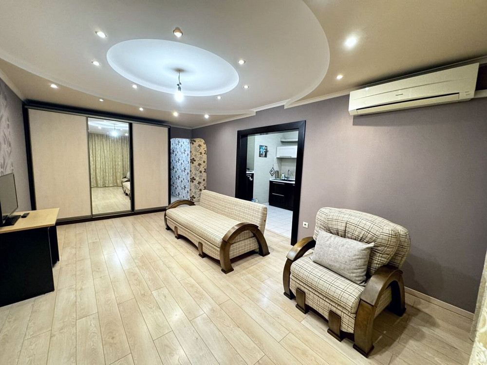 Продаж Квартира 3-кімнатна, 3/16 поверх на 8 Марта ул., 9В Дніпро - фото 2