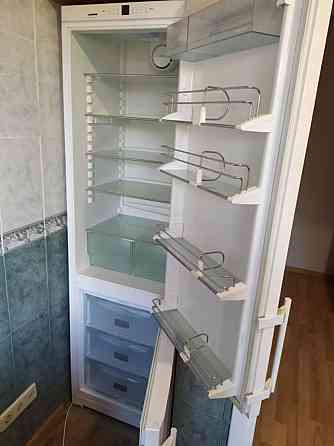 Оренда Квартира 3-кімнатна, 2/11 поверх на проспект Воскресенський, 13/2 Київ