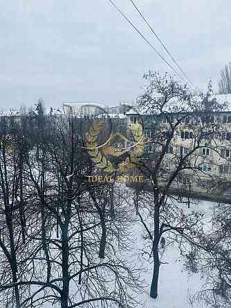 Продаж Квартира 3-кімнатна, 5/5 поверх на Черных Запорожцев ул., 9А Киев