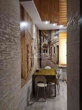 Продаж Квартира 3-кімнатна, 3/5 поверх на вул. Каразіна Kharkiv