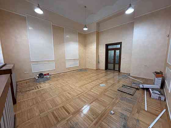 Оренда офісне приміщення на вул. Словацького Юліуша приміщень - 1, поверх - 1/2 Львів