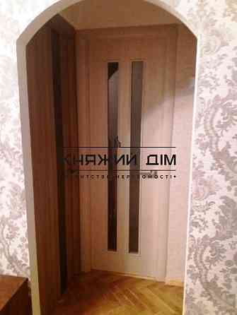 Оренда Квартира 2-кімнатна, 4/9 поверх на вул. Велика Васильківська Київ