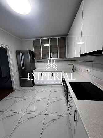 Оренда Квартира 2-кімнатна, 22/24 поверх на вул. Нижньоключова Київ